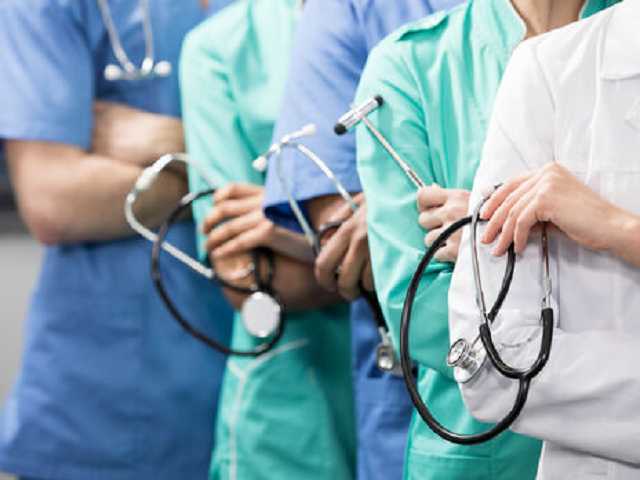 Выплату компенсаций медикам в Украине упростили: закон вступил в силу