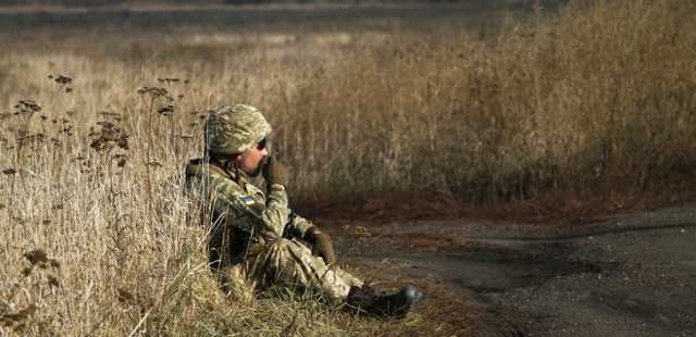 На Донбассе в результате обстрела получил ранение украинский военный