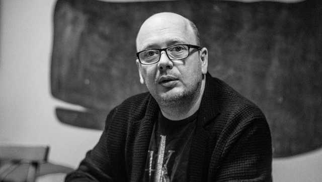 Писатель и сценарист Слава Сэ умер от COVID-19