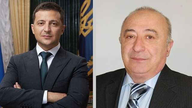 Зеленский в День отца показал детские фото с папой