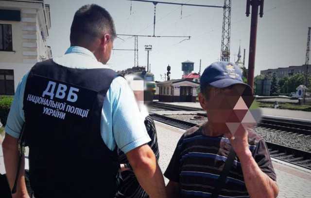 В Ковеле бездомный ударил ножом полицейского