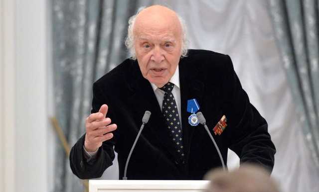 Умер советский диктор, который сообщил о полете Юрия Гагарина в космос