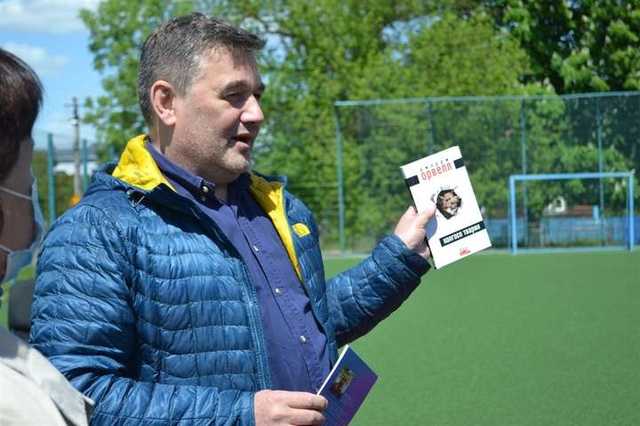 Якщо зникне українська мова, зникне рація існування України, – викладач Колумбійського університету