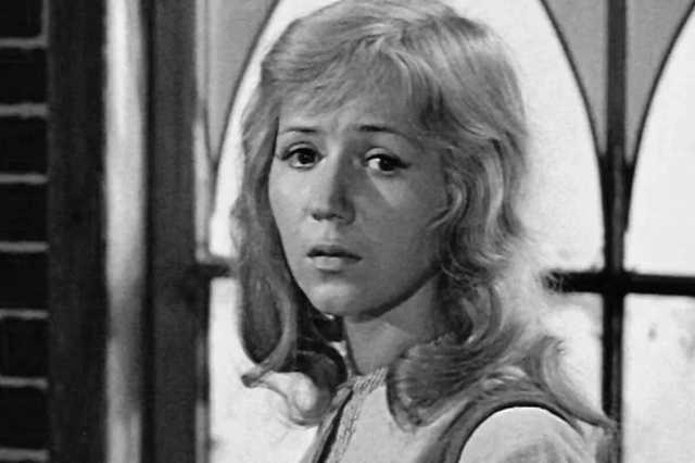 Умерла актриса из сказки "Двенадцать месяцев"
