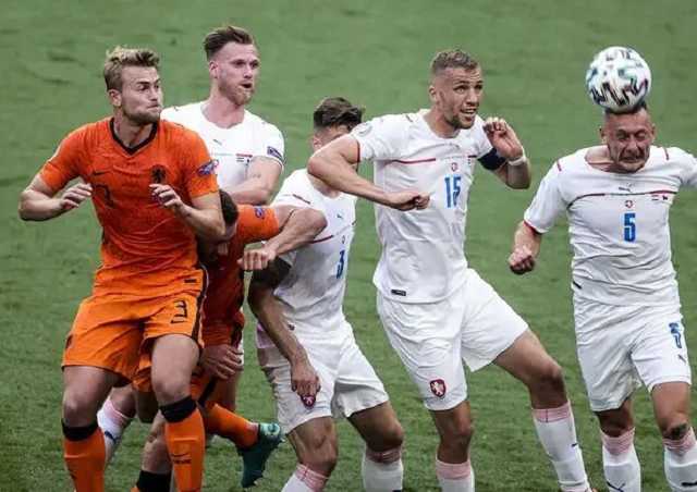 Определилась первая пара четвертьфиналистов чемпионата Европы 2020