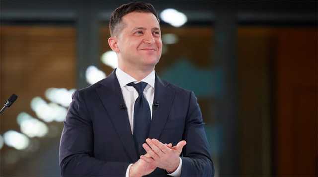 Зеленский решил строить здоровую нацию: детям еду, взрослым площадки, а пенсионерам витамины