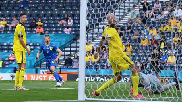 Зинченко открывает счет! Украина забила Швеции