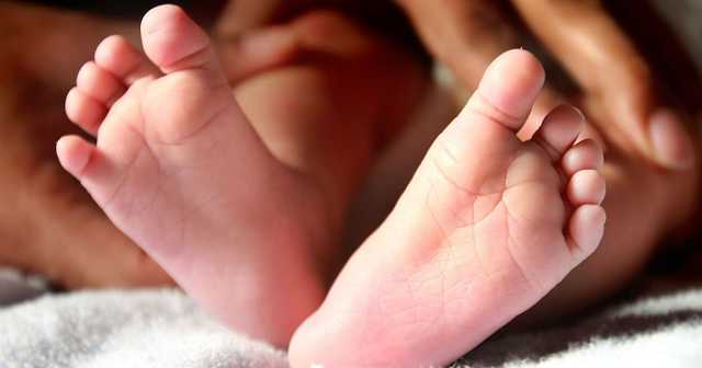 У Великобританії 11-річна дівчинка народила малюка і шокувала батьків