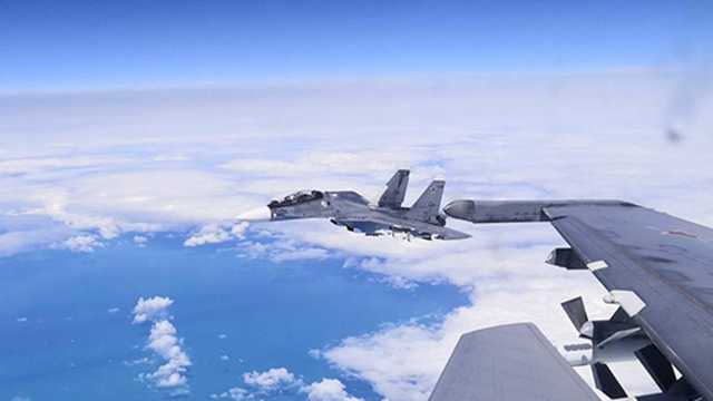 Там тренируются украинцы: Россия устроила опасные маневры над Черным морем