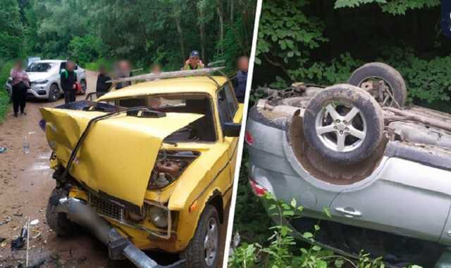 ДТП с опрокидыванием на Буковине: есть пострадавший