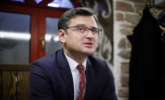 Кулеба заверил, что для украинцев открыта граница с Беларусью