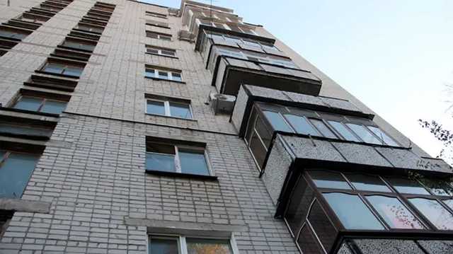 Во Львове мужчина разбился насмерть, перелезая с одного балкона на другой