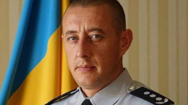 Советник главы Нацполиции оформил на безработную жену элитный внедорожник