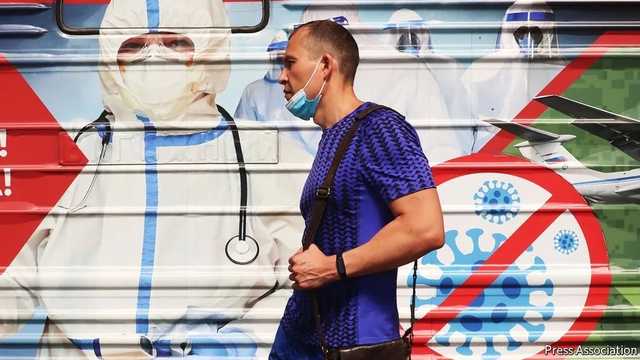 Смертность от коронавируса в России стремительно растет — The Economist