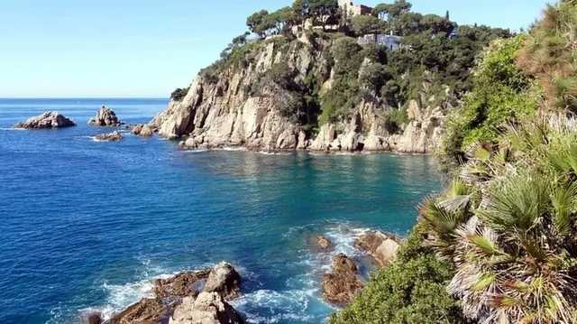 Туристические регионы Испании обратились к правительству с просьбой вернуть комендантский час