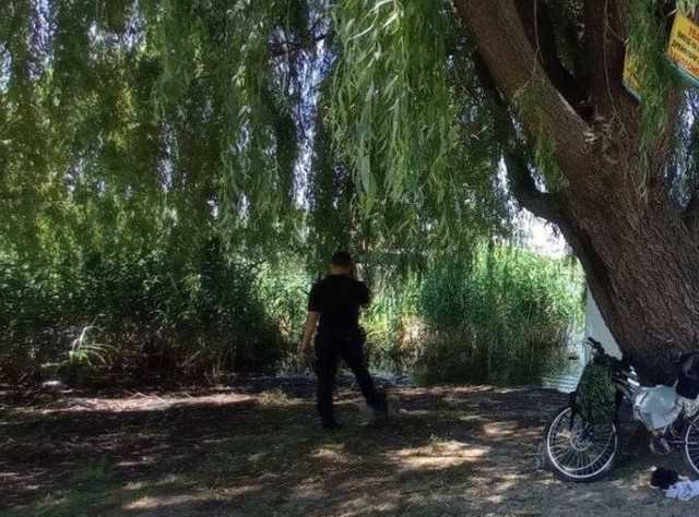 Отдохнули по-взрослому: в Кременчуге с пляжа скорая забрала двоих пьяных детей