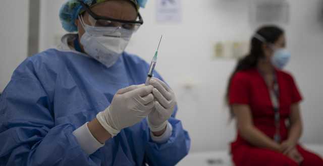 EMA озвучило главные побочные эффекты утвержденных в ЕС вакцин