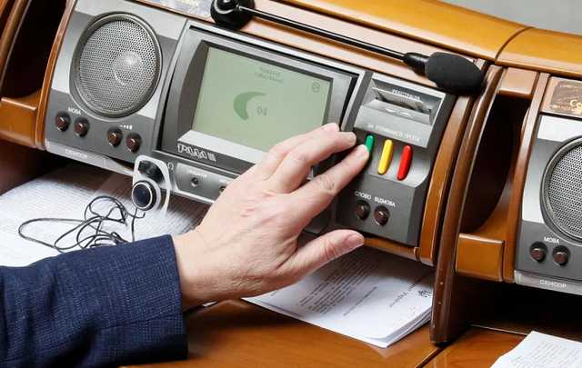 В «Голосе» предупредили, что закон о языке оказался под угрозой