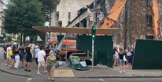 В Киеве заблокировали снос исторического здания "Цветы Украины"