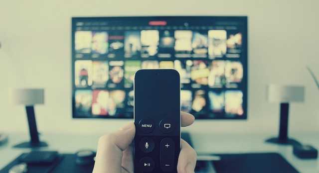 На курорте Азовского моря туристам навязывают российскую пропаганду на ТВ