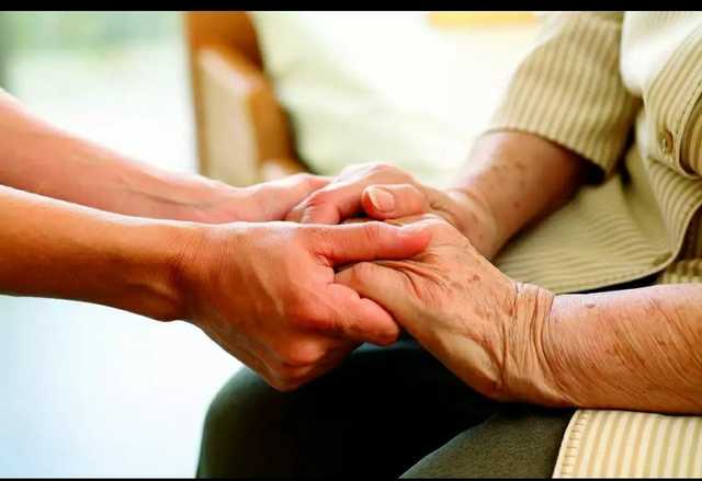 В Италии украинская сиделка избила женщину, за которой ухаживала