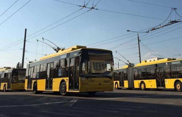 В Киеве водитель троллейбуса потерял сознание и умер: его не удалось спасти