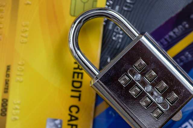 Взыскать за два часа: как будут арестовывать счета должников