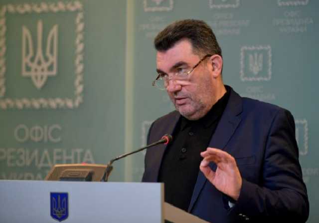 Данилов о двойном гражданстве: в декларации чиновников добавят отдельную строку