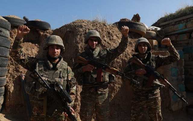 Азербайджан и Армения обвинили друг друга в обстреле позиций на границе