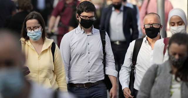 Перед ослаблением карантина в Англии фиксируют рекордные показатели заболевания COVID в Британии