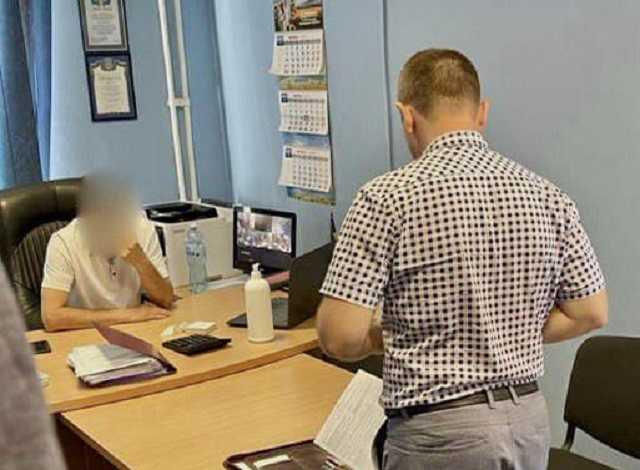 В исполнительной службе Запорожья требовали взятки с выплаченных премий