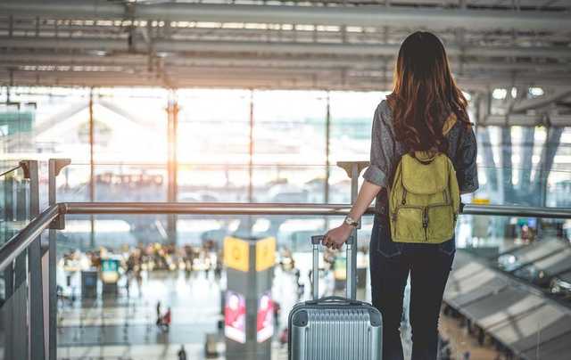 Латвія і Литва відкрилися для туристів з України