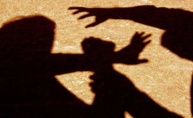 Не поділили хлопця: у Дніпрі дівчата влаштували жорстоку бійку