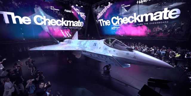 "Система будущего": в РФ официально презентовали новый истребитель "The Checkmate"