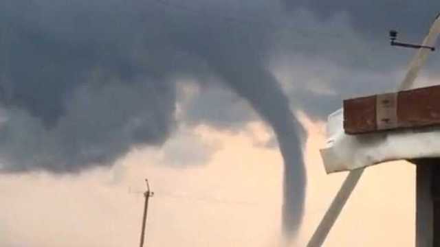 Рядом с курортной Кирилловкой дважды за день пронеслись смерчи