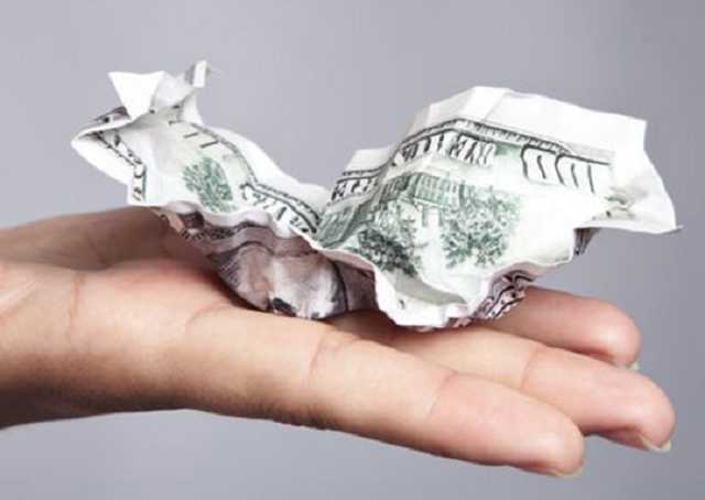 Украинцам массово отказывают в обмене валюты: при чем здесь новые правила