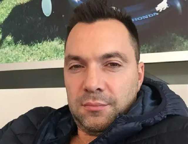 Арестович признался, что Фейсбук предлагает ему работу сортировщика и охранника