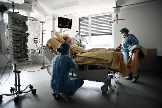 Во Франции быстро набирает обороты четвертая волна коронавируса