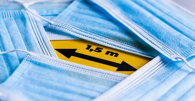 В Чехии суд отменил масочный режим вопреки требованиям Минздрава