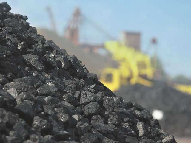 "Центрэнерго" просит денег из резервного фонда на закупку угля