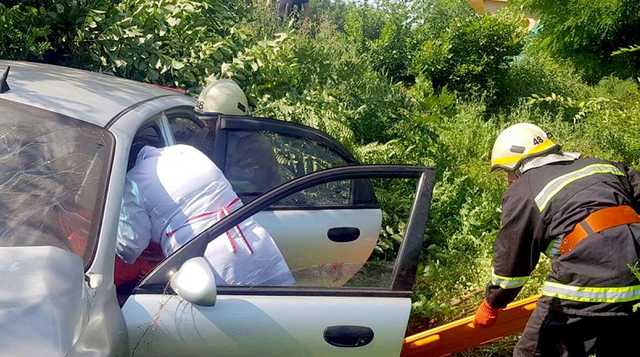 Жесткое ДТП под Днепром: пятеро пострадавших