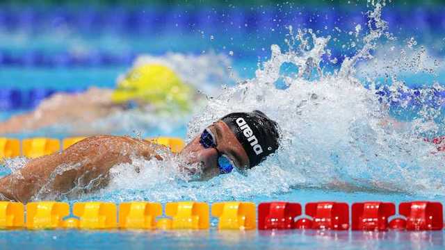 Романчук с лучшим временем вышел в финал плавания на 1500 метров вольным стилем