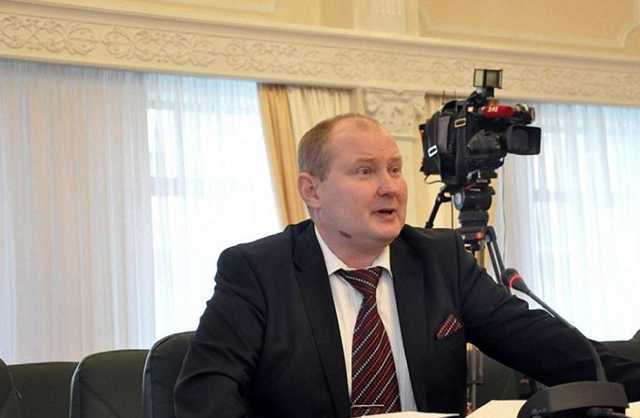 Чауса привезли в тюрьму СБУ в Киеве, к зданию стянули силовиков