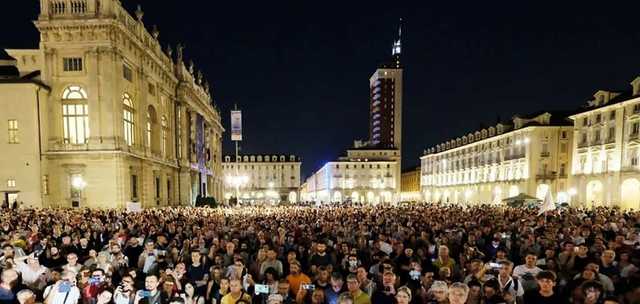 В Италии начались массовые митинги против сертификатов о прививках от коронавируса