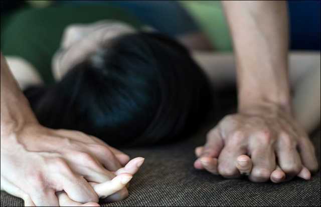 В Сумах мужчина изнасиловал и удерживал в плену 18-летнюю девушку