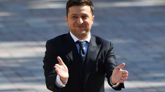 В разгар “деолигархизации” помощник Зеленского создал фирму с партнером Коломойского