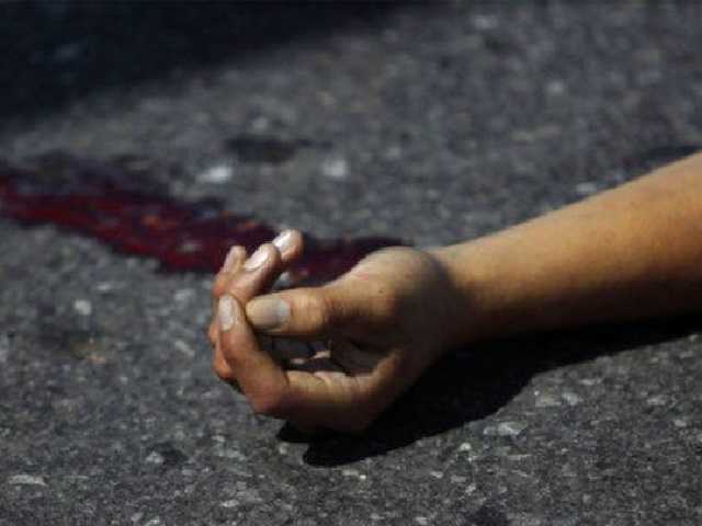 Под Запорожьем мужчина после ссоры с женой переехал ее автомобилем