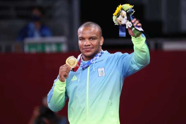 Военкомат, Порошенко и Вакарчук - как соцсети взорвала победа Беленюка