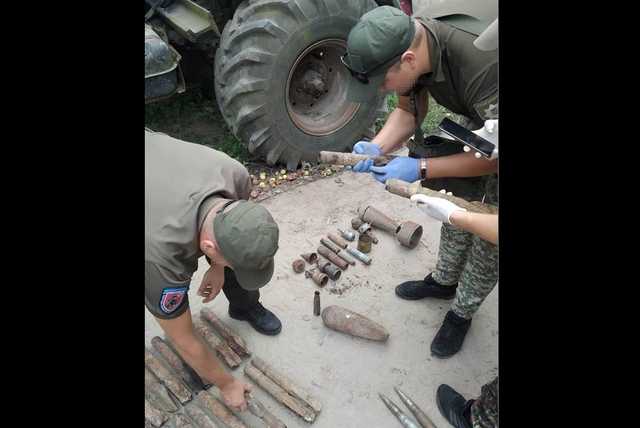 В Бердичеве мужчины пытались добыть тротил из боеприпасов времен ВОВ