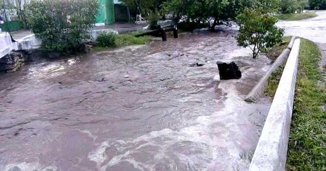 Одесскую область снова залило: затоплены улицы и дороги